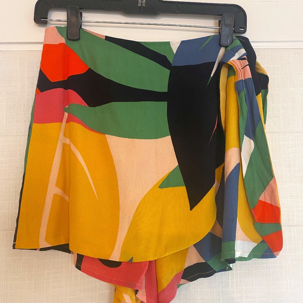 Isalis tie skort